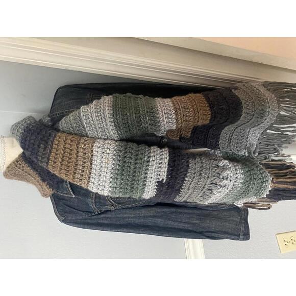 Handmade Chunky Knit Multicolor Scarf with Fringe - Picture 1 of 6